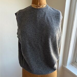 Demy Lee  Gray Cashmere Crewneck Sweater  Vest- Classic Knit Size Small
